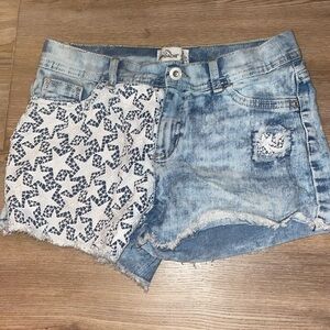 . cute jean shorts size 6. like new no rips or stains
